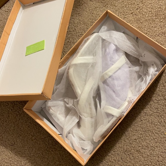 White Fox White Heeled Mules - Picture 7 of 8